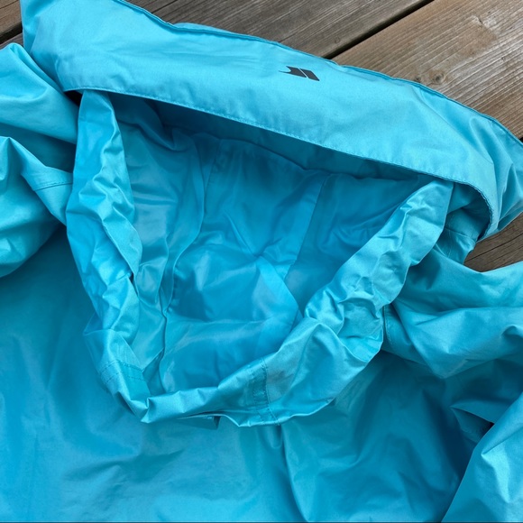 Trespass Waterproof Windbreaker - Picture 7 of 7